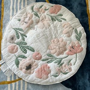 Pottery Barn Kids Travel Play Mat (Meredith Floral print)